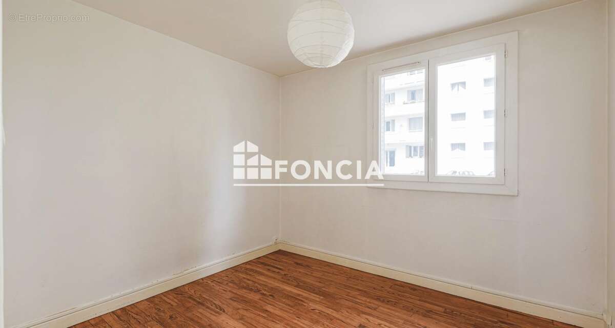 Appartement à MEYLAN