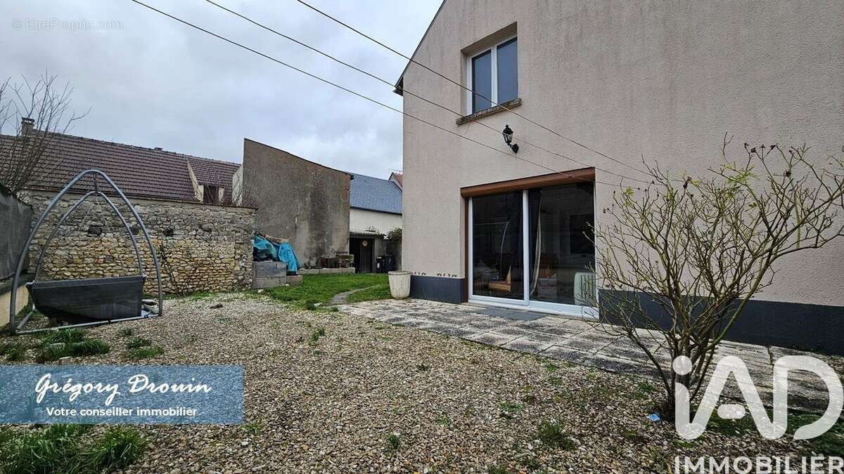 Photo 2 - Maison à BEAUMONT-DU-GATINAIS