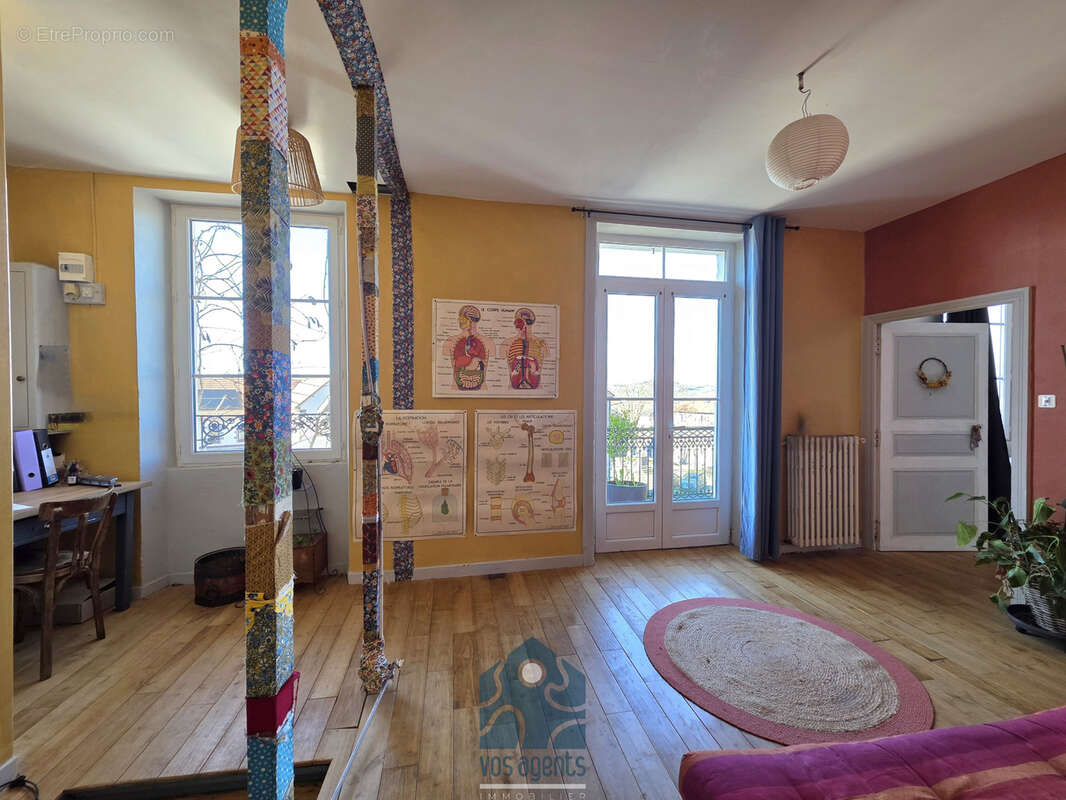 Maison à MANZAT