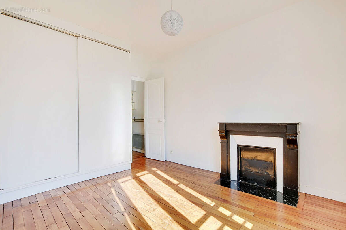 Appartement à PARIS-19E