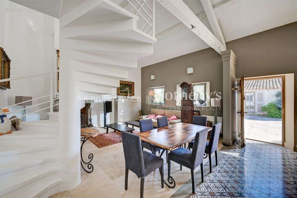 Maison à AIX-EN-PROVENCE