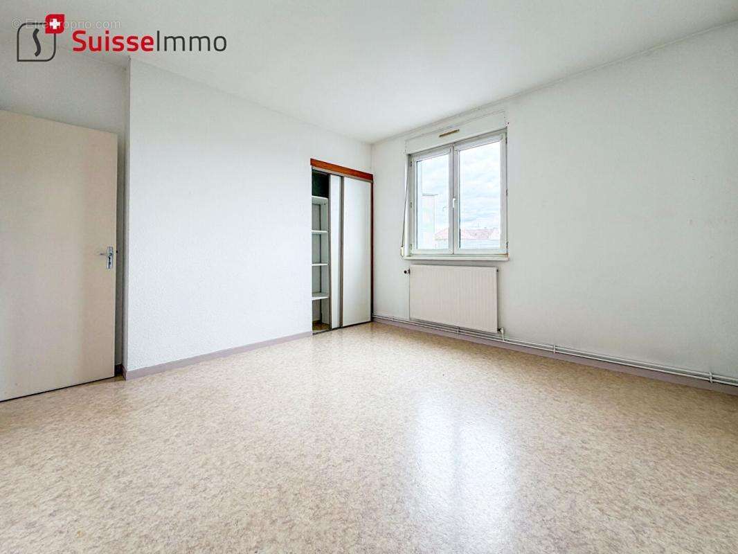 Appartement 4 pièce(s) 75,83m2 - photo 4