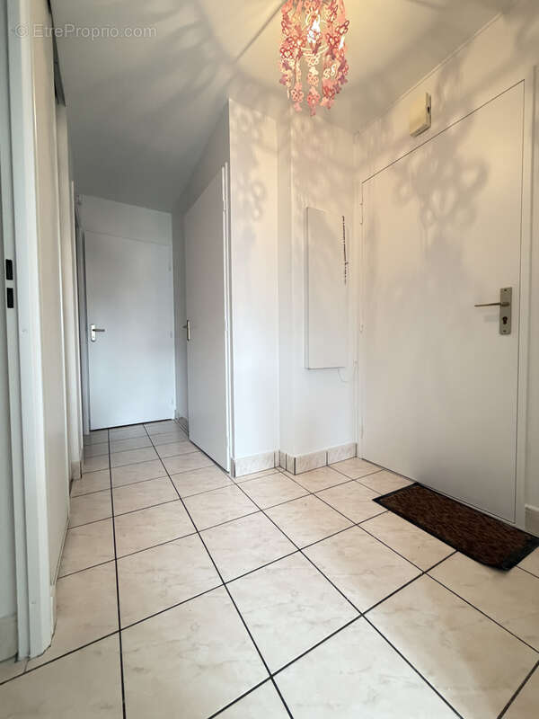 Appartement à LIMOURS