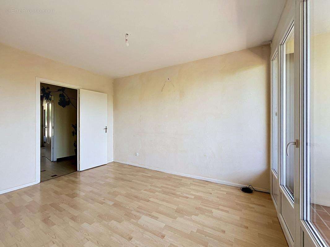 Appartement à TOURNON-SUR-RHONE