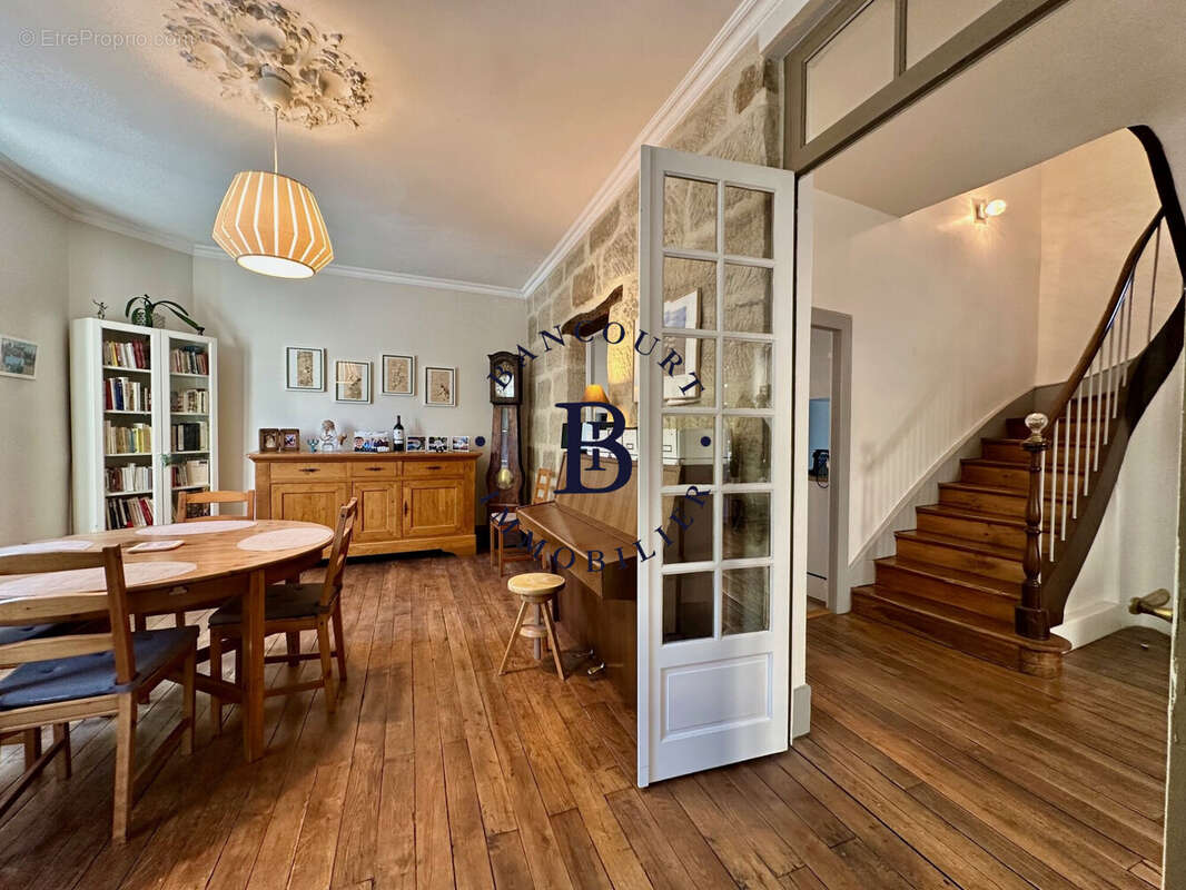 Maison 165 m² à Brive-La-Gaillarde  - photo 3