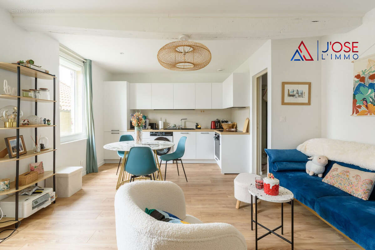 Logement déjà exploitable - Appartement à SAINT-DENIS-DE-PILE