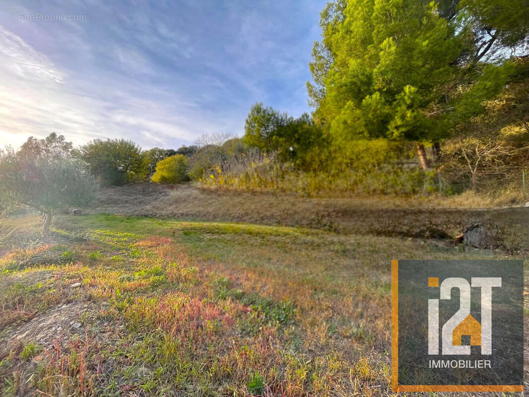 Maison à BELLEGARDE