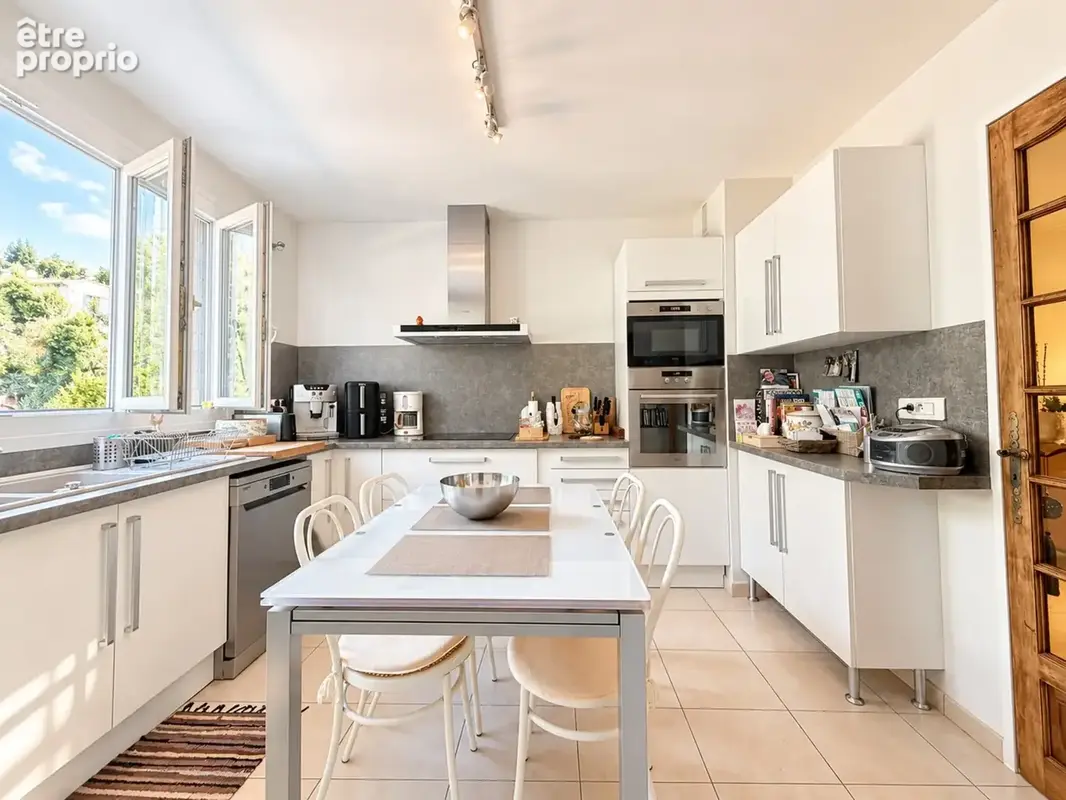 Appartement à vendre 4 pièces grasse (06)g – t4 traversant 82 m² – terrasse – vue dégagée – garage & cave - photo 6