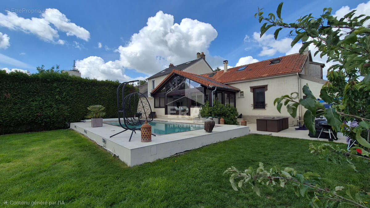Maison à BRIE-COMTE-ROBERT