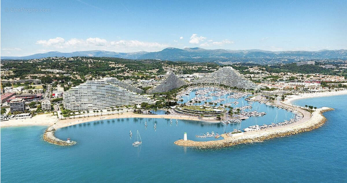 Appartement à VILLENEUVE-LOUBET