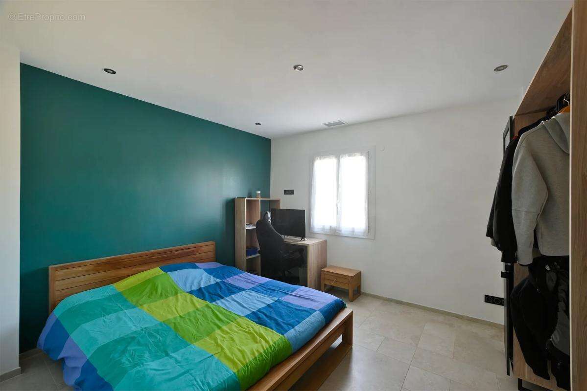 Maison à SAINT-GILLES