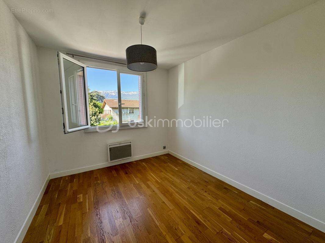 Appartement à POISAT