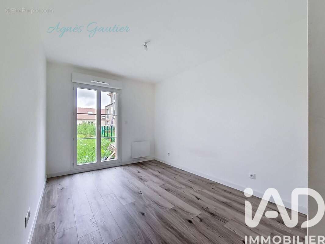 Photo 9 - Appartement à BUSSY-SAINT-GEORGES