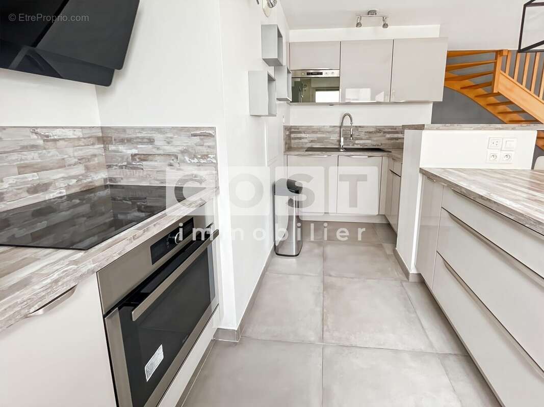 Appartement à ASNIERES-SUR-SEINE