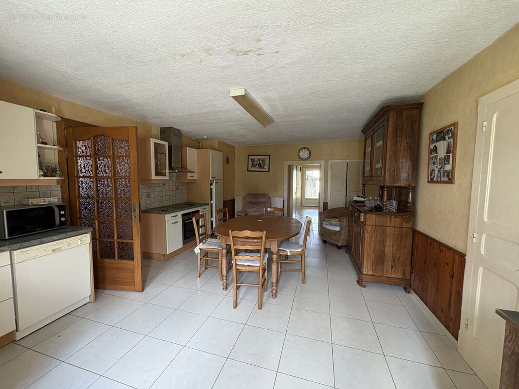 Maison à CHAMPROUGIER