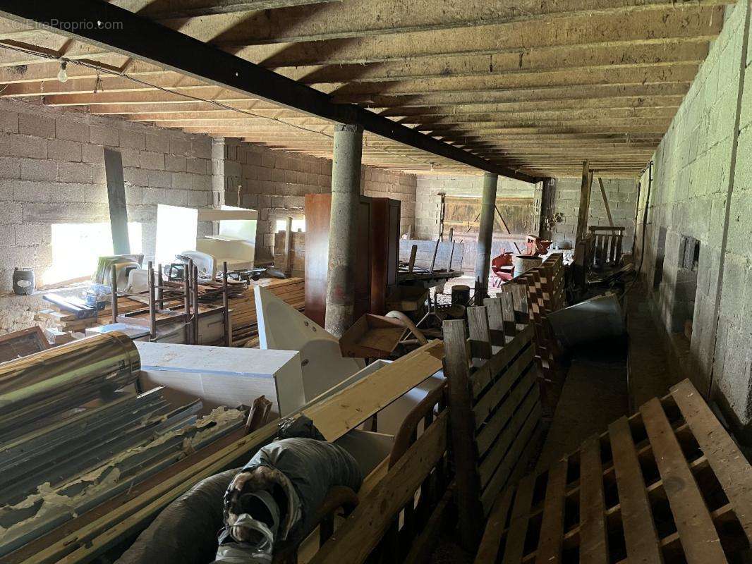 Commerce à SAINT-SULPICE