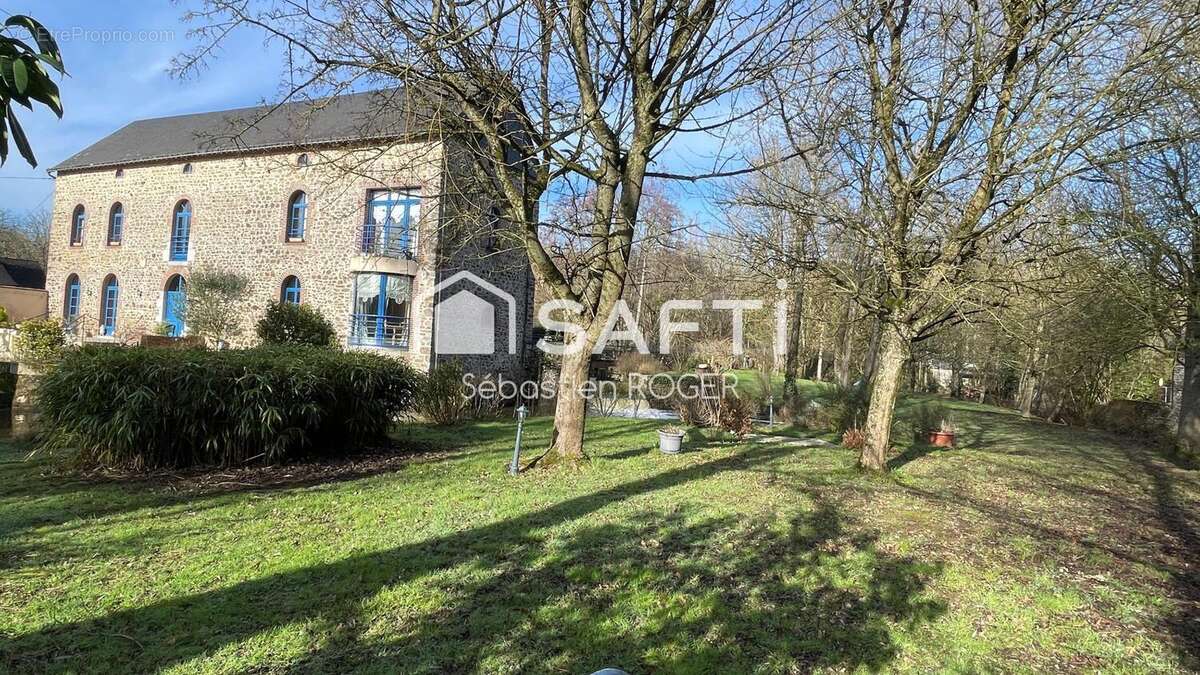 Photo 3 - Maison à MONTSURS