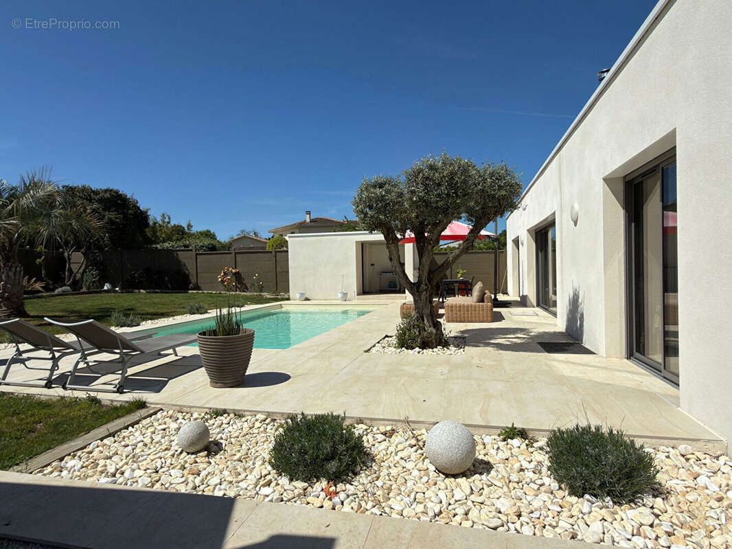 Bruges Maison de plain-pied 225 m² - photo 2