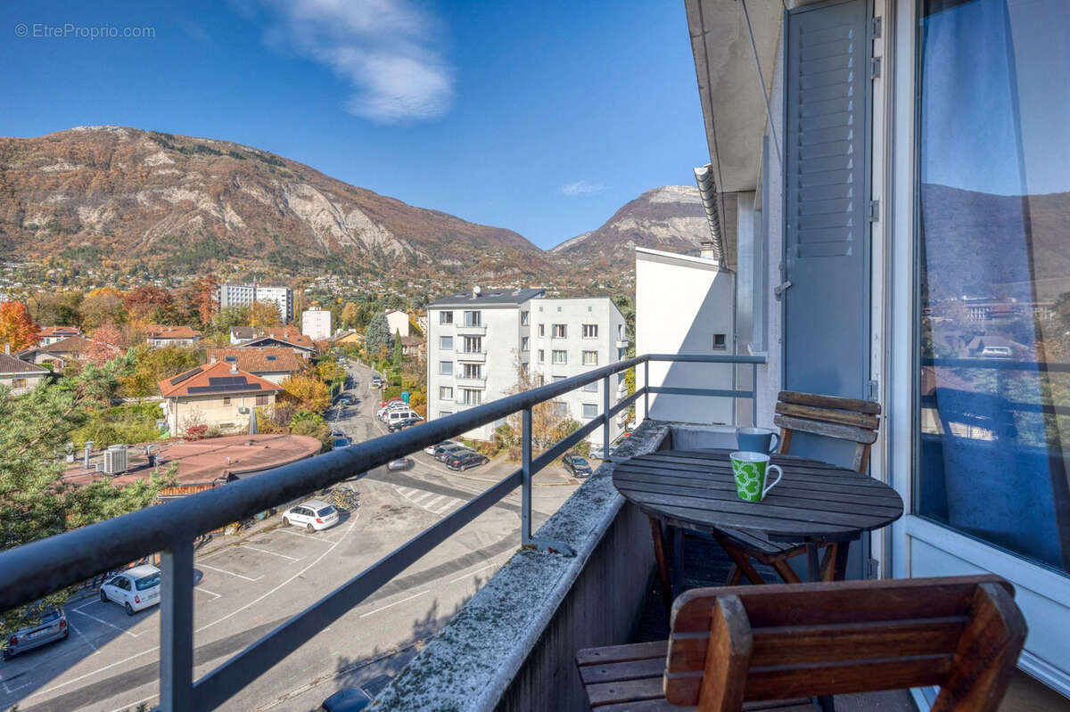 Appartement à LA TRONCHE