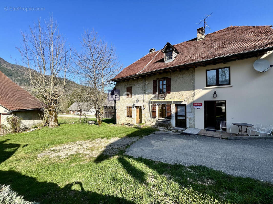 Maison à SAINT-PIERRE-DE-CHARTREUSE