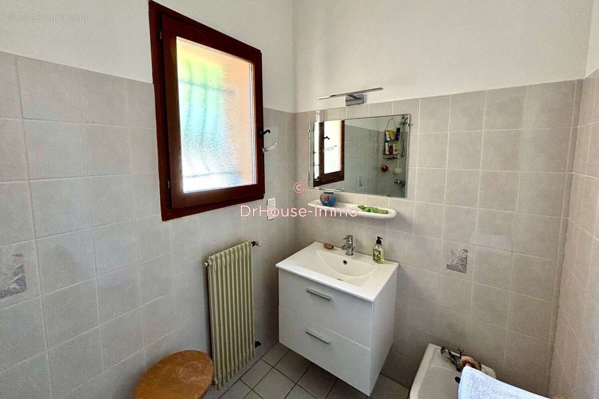 Maison 195 m² à Badens  - photo 9