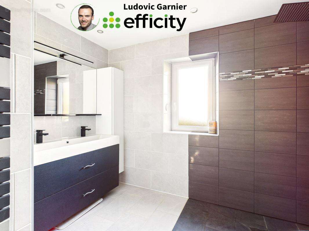 Maison à LE TEILLEUL