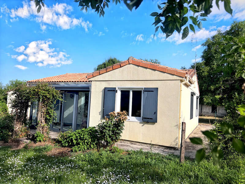 Maison à SAINT-SAUVANT
