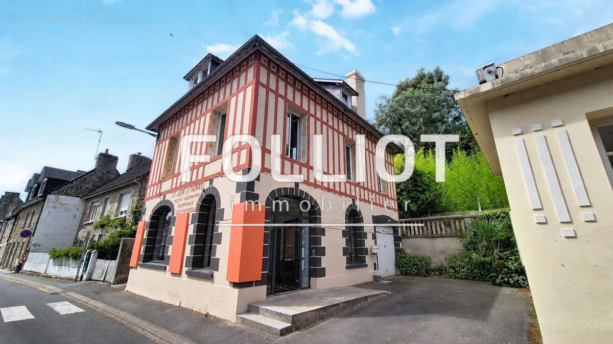 A vendre Saint Jean le Thomas Immeuble avec local commercial, deux appartements, jardin et garage - photo 17