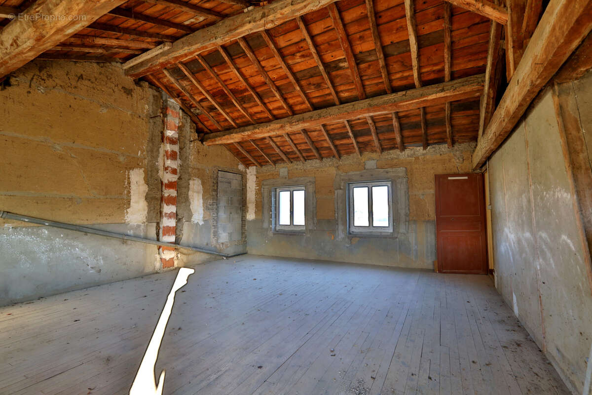 Maison à SAINT-JUST-CHALEYSSIN