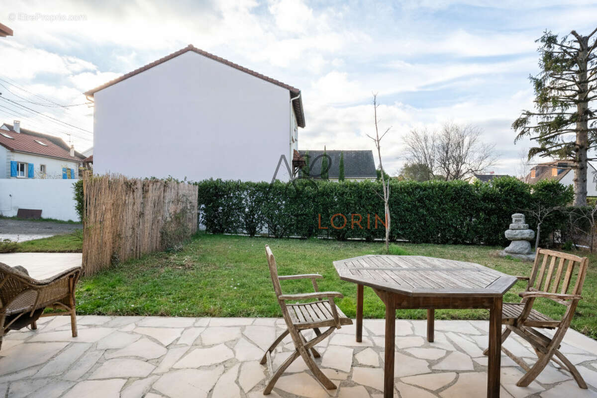 Maison à CARRIERES-SUR-SEINE