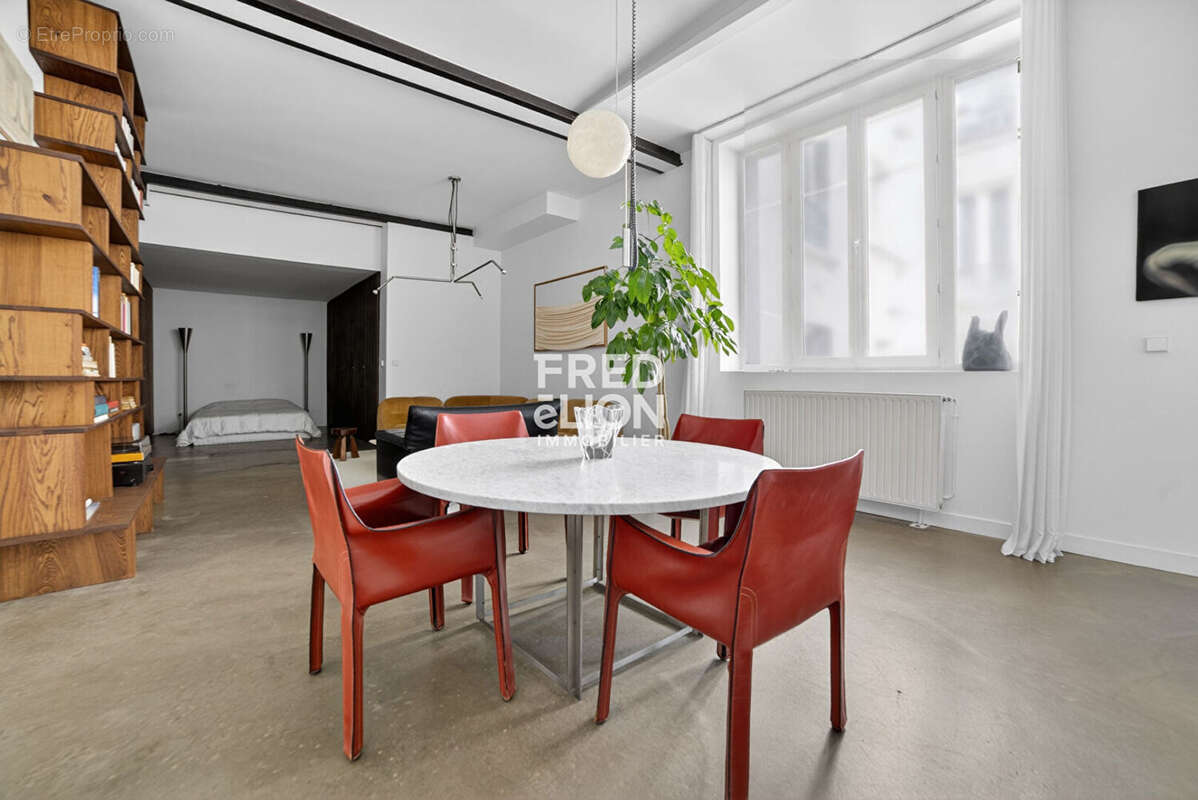 Appartement à PARIS-19E