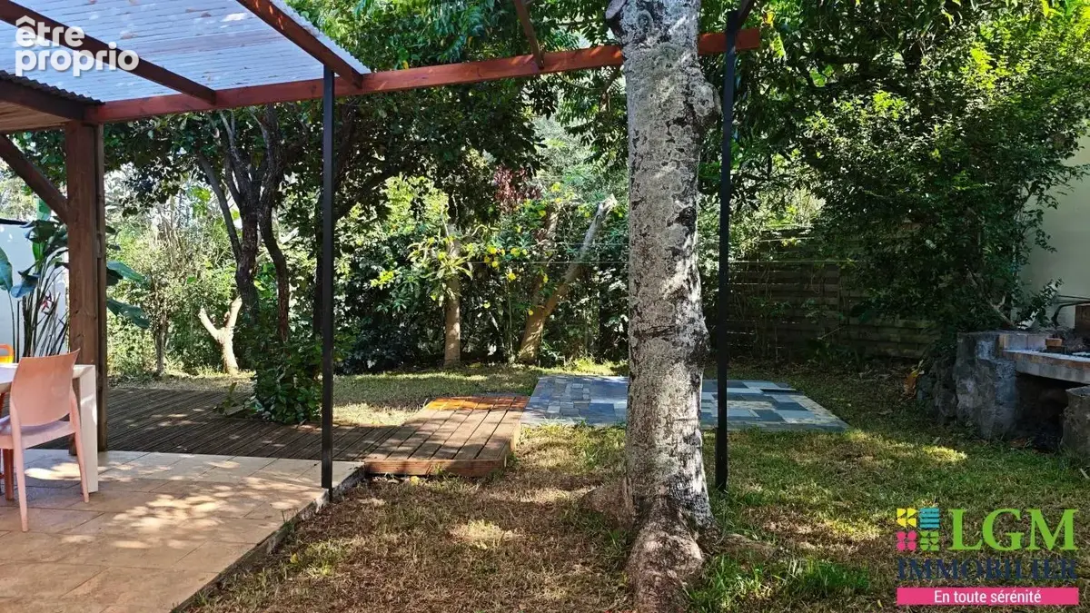 BIEN COUP DE COEUR : calme, nature et confort pour cet ensemble immobilier de 2 villas avec piscine à ST-PIERRE (97432) - photo 31