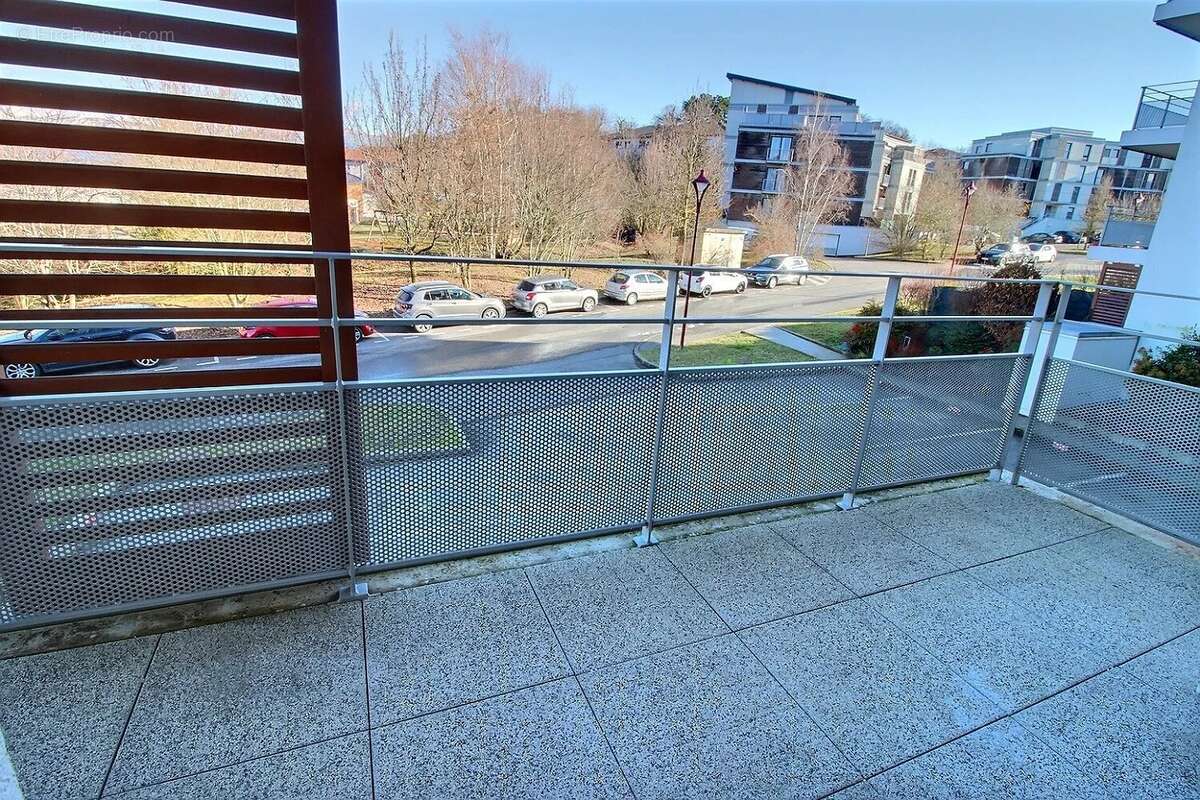 Appartement à VIRY