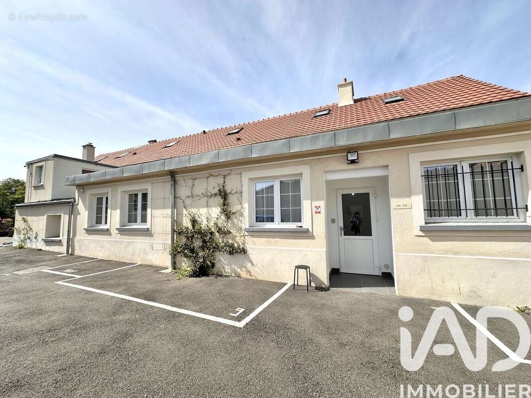 Photo 2 - Appartement à VILLEJUST