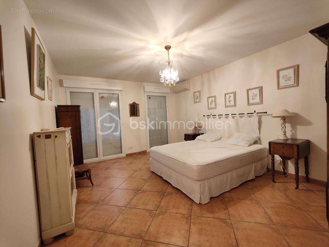 Appartement à MONTREDON-DES-CORBIERES