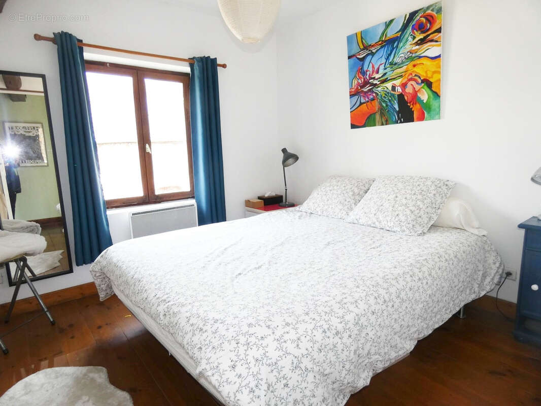 Quartier Notre Dame, appartement 5 pièces, 85 m2... - photo 4
