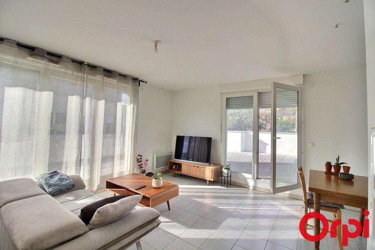 Appartement à MARSEILLE-12E
