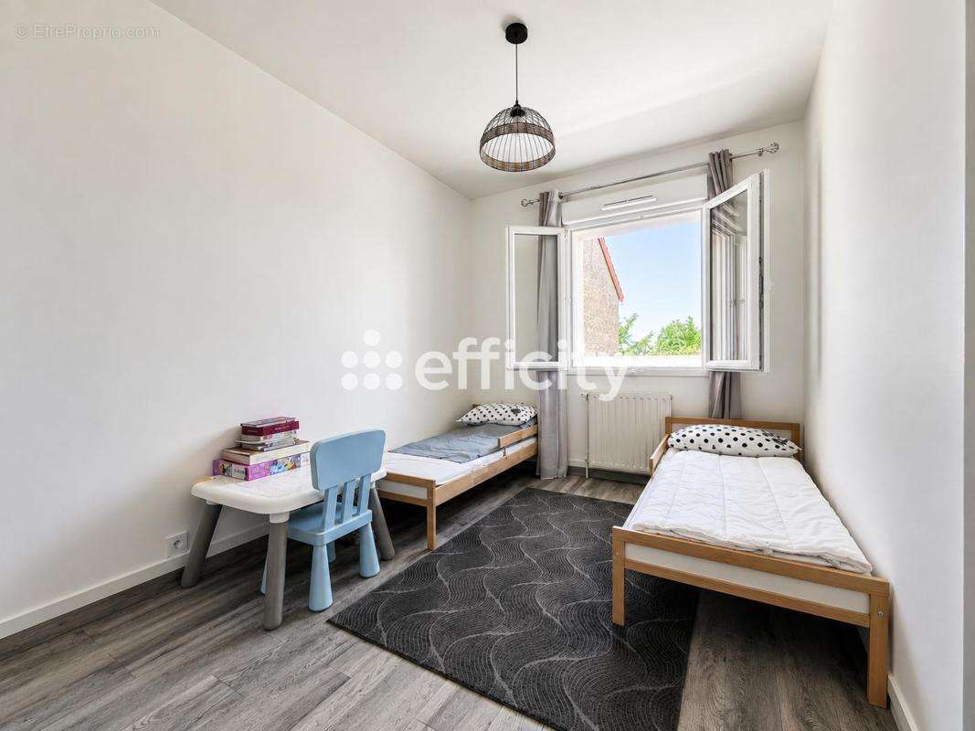 Maison 180 m² à Montgeron  - photo 13