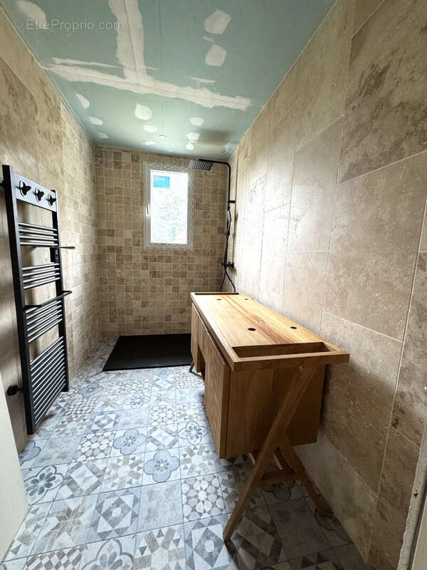 Maison à BEAULIEU-SOUS-LA-ROCHE