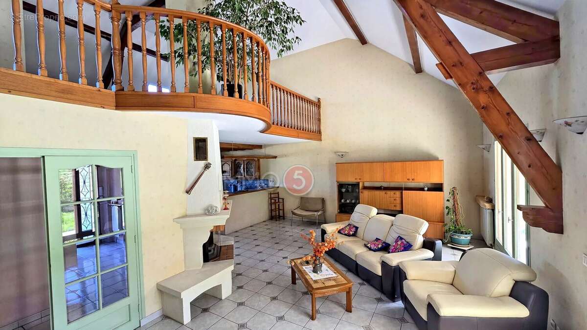 Maison à VILLEMOMBLE