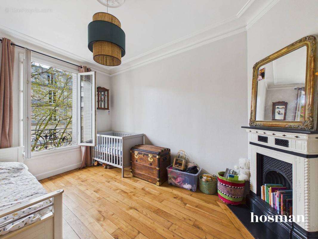 Appartement à PARIS-19E