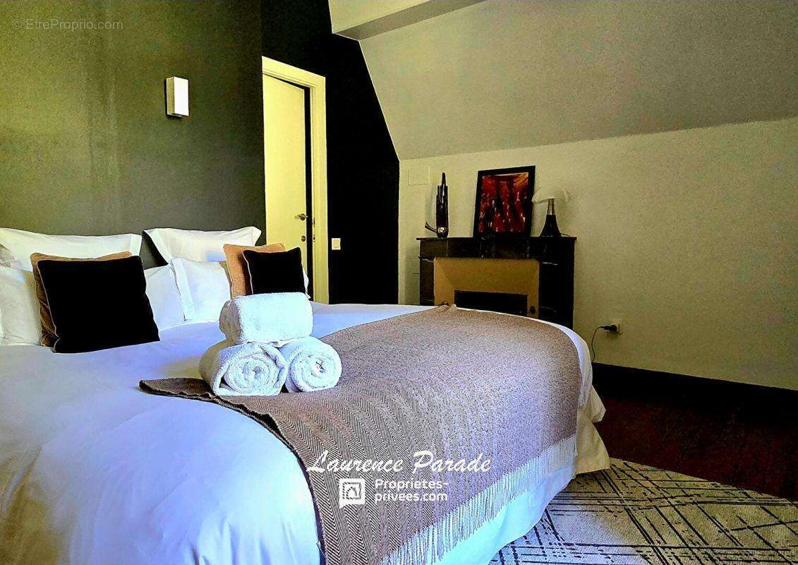 Maison à SAINT-FRONT-DE-PRADOUX