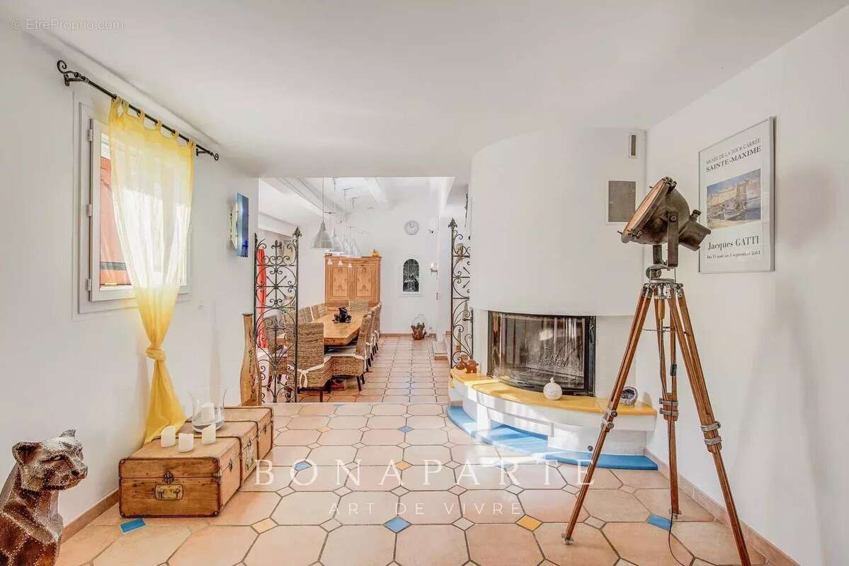 Véritable mas provençal au cœur d'une propriété de plus de 8000m² - photo 6