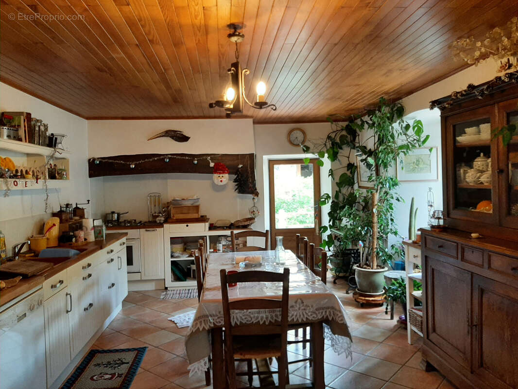 Maison à ALBON-D&#039;ARDECHE