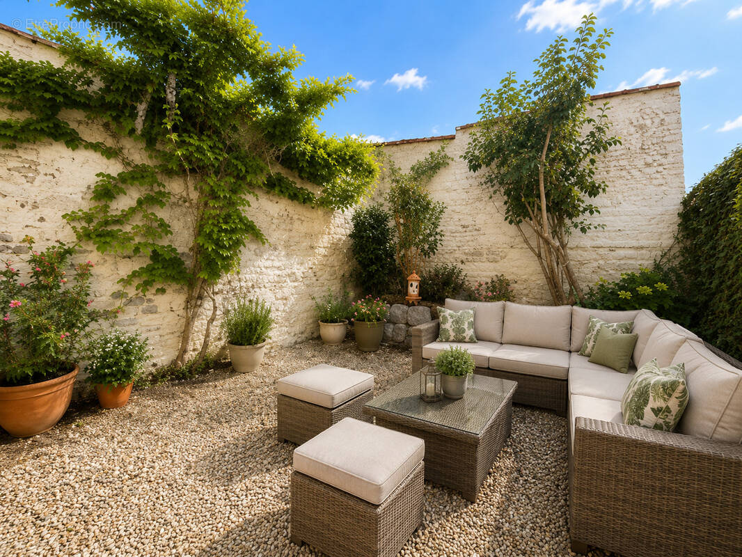 Lomme   Charmante maison 1930 avec jardin, terrasse et fort potentiel ! - photo 15