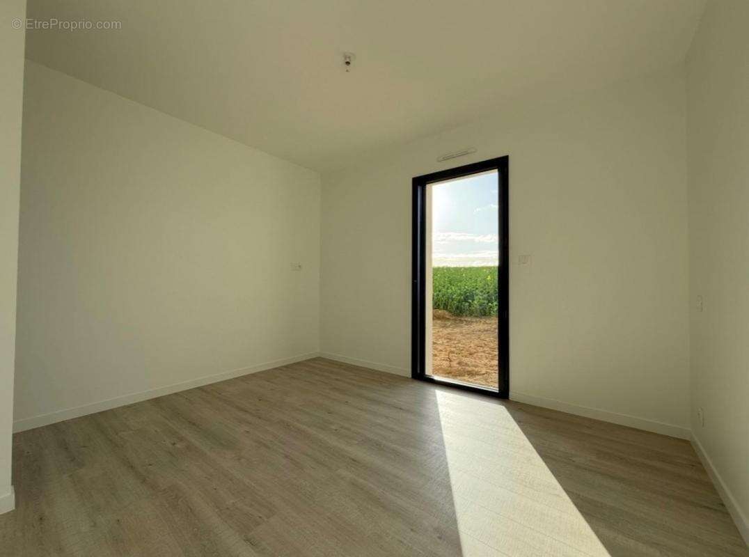 Maison à SAINT-MARCEL