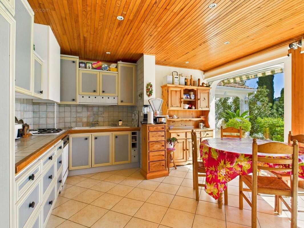 Maison à SAINT-SYLVESTRE-SUR-LOT