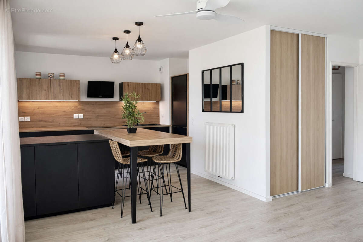 Appartement à MAUGUIO