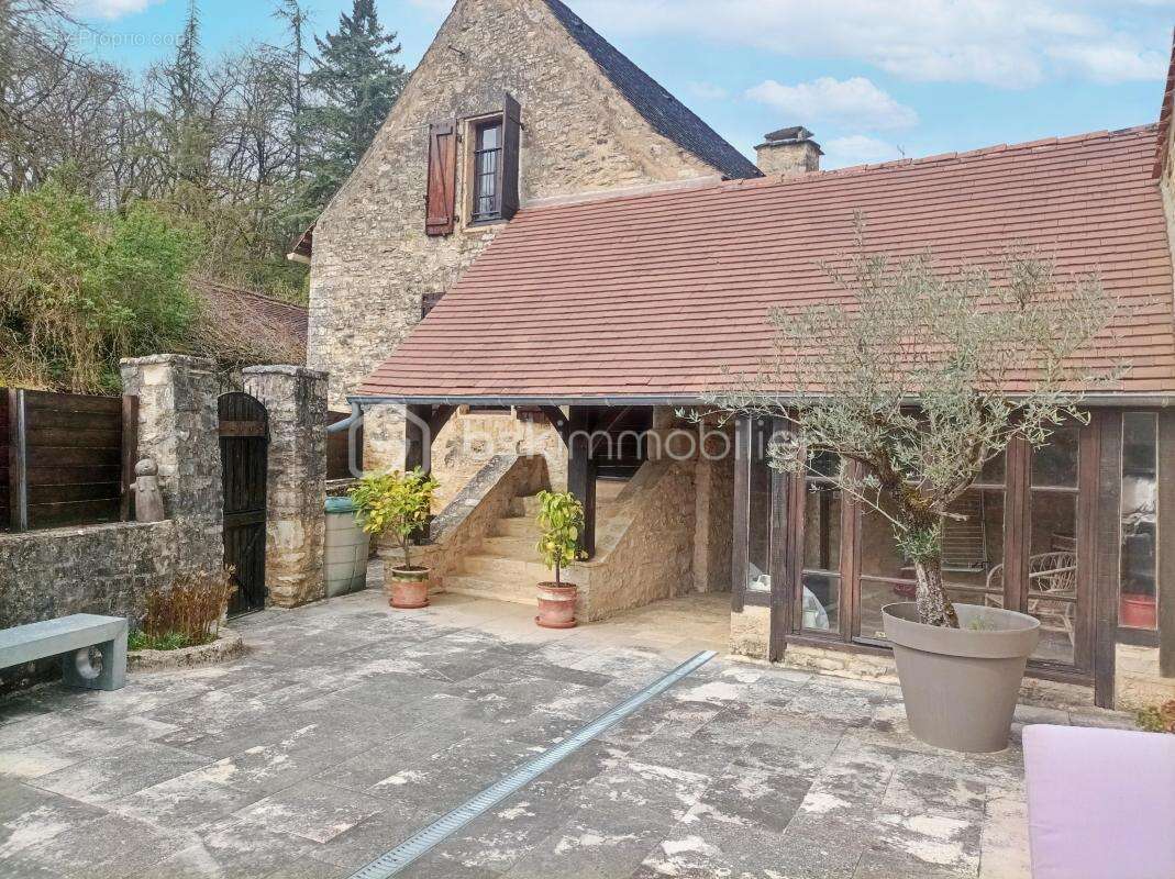 Ensemble immobilier en pierre avec piscine – au cœur du Lot - photo 14