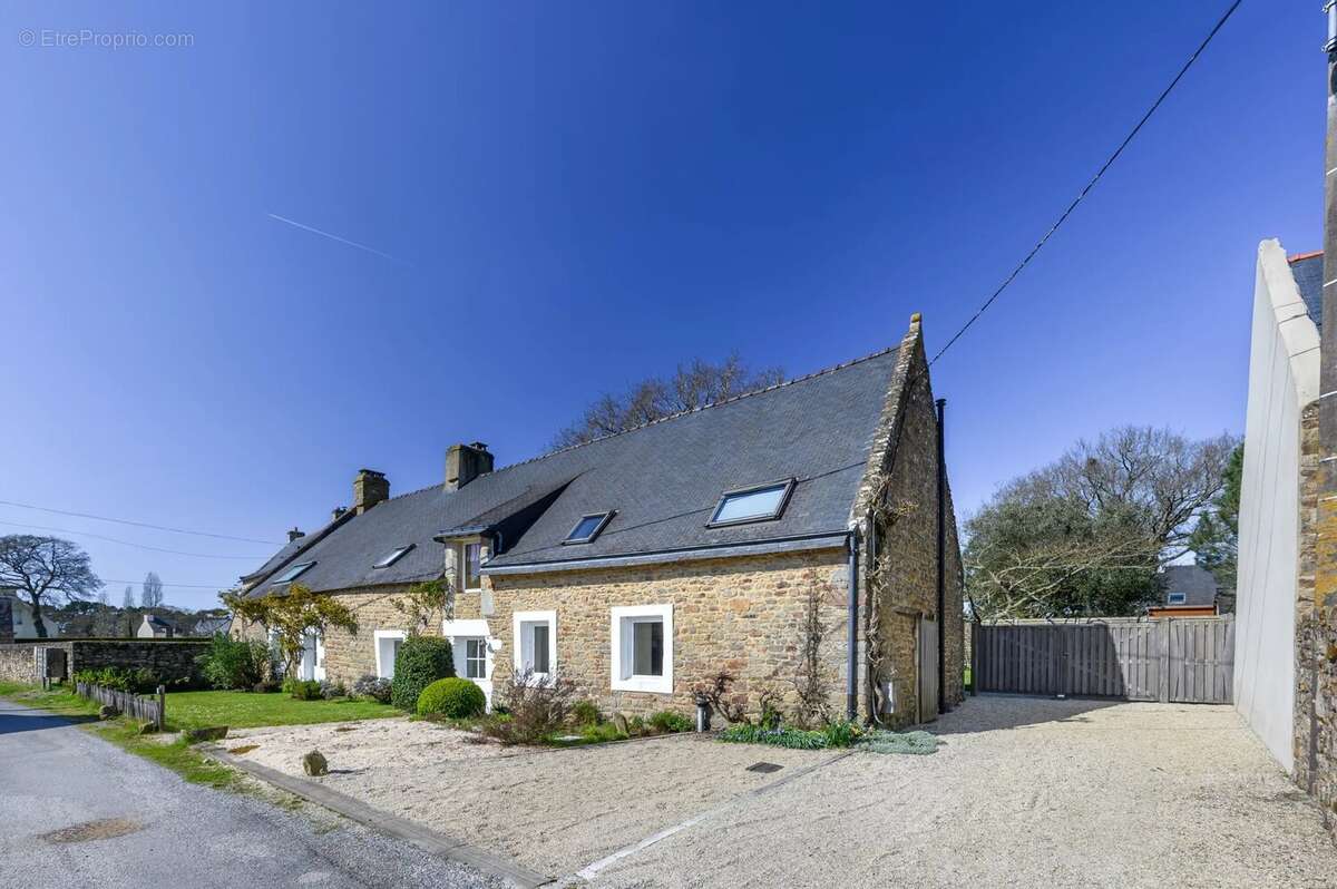 Maison à SENE